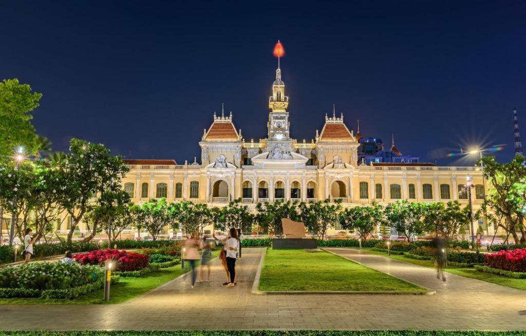 The White Hotel 8A Thai Van Lung Ho Chi Minh City Bagian luar foto