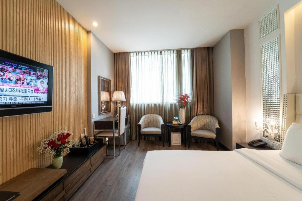The White Hotel 8A Thai Van Lung Ho Chi Minh City Bagian luar foto
